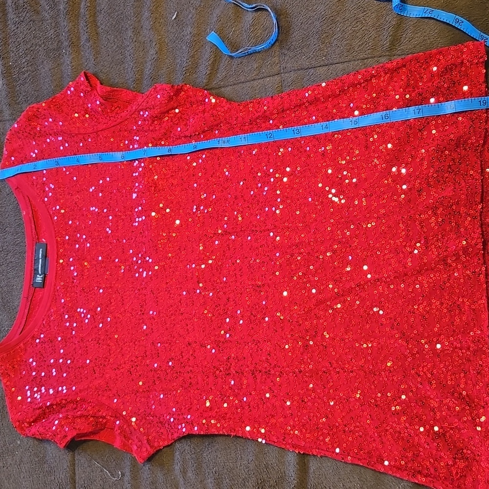 Red sequin top - Picture 4 of 4